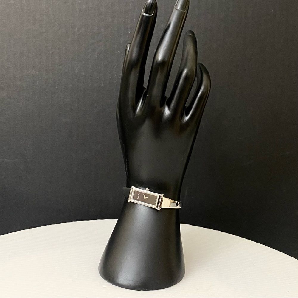 GUCCI Silver Black Dial 1500L Women’s Watch - Picture 3 of 16